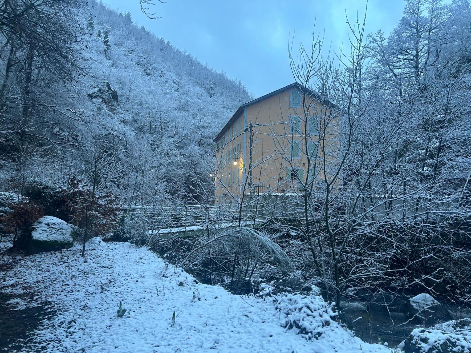 Notre-Dame D'Escouloubre Sources D'Eaux Chaudes Privees Et Sauna Exteriör bild